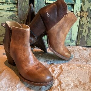 Bed Stu Booties Boots Women’s 9 Cobbler Series Good Used Condition 2 Tone Brown